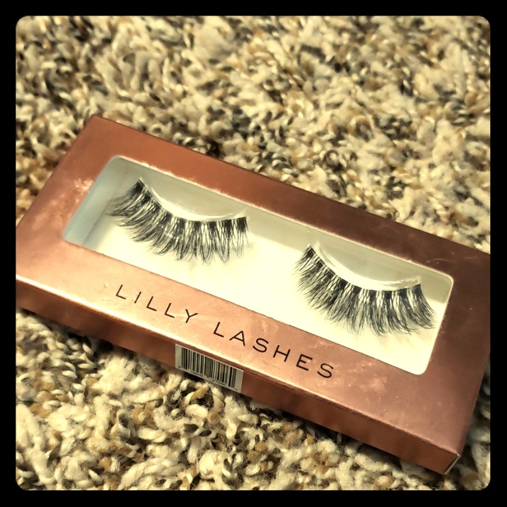Lilly lashes